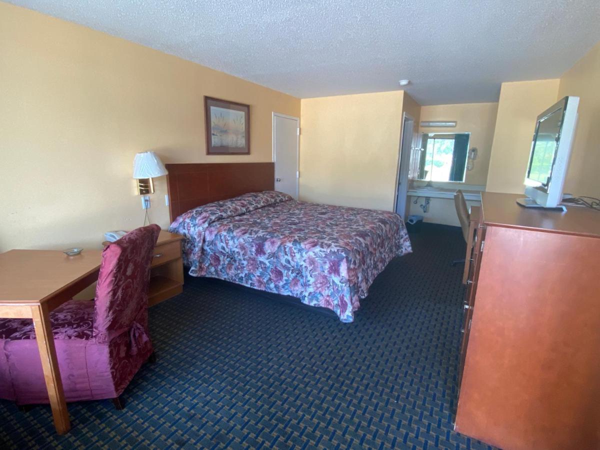 Budget Inn Alma Екстериор снимка