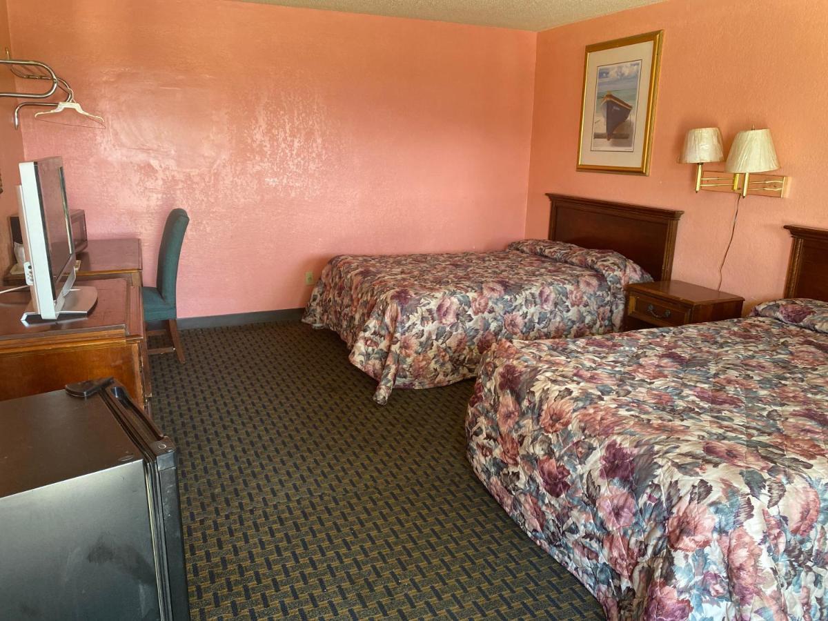 Budget Inn Alma Екстериор снимка